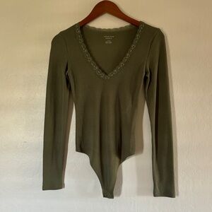 american eagle green bodysuit with lace | size: S